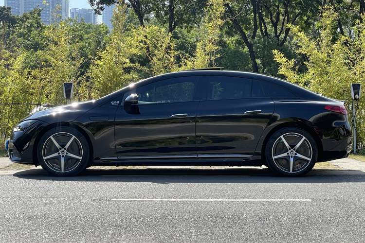 Used Mercedes-Benz EQE 2022 350 First Edition Special Version