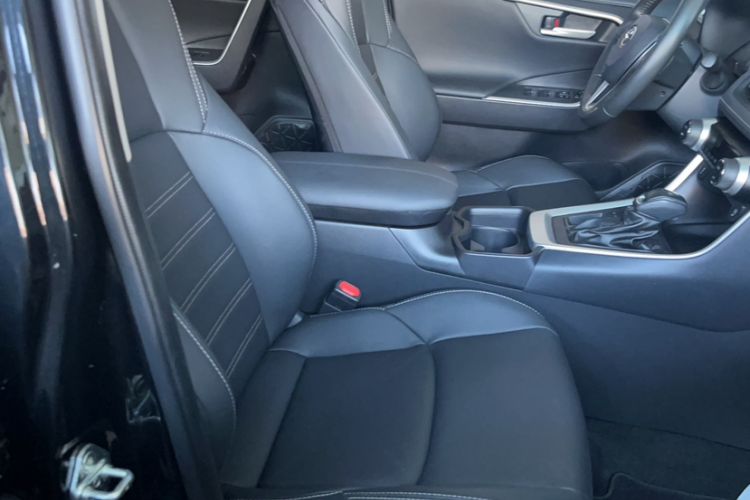 Used Toyota Wildlander 2022 2.0L CVT Two-Wheel Drive Luxury PLUS Edition
