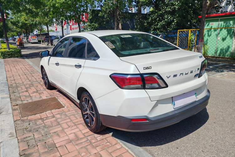 Used Venucia D60 2019 100 000 Honor 1.6L XL CVT Chenku Edition China VI Standard
