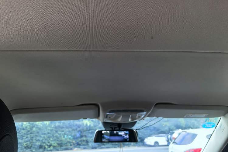 Used Mercedes-Benz Vito 2016 2.0T Business Edition
