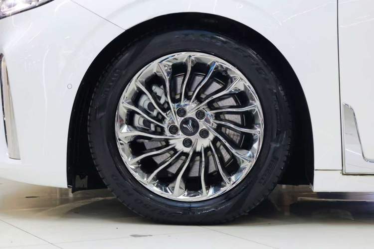 Used VOYAH Dream 2024 PHEV Ultra-Long Range Flagship Edition