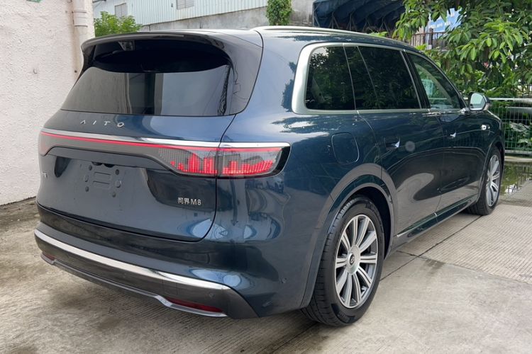 Used Hima AITO M8 2025 Extended-Range Max Version 37 kWh 6-Seater
