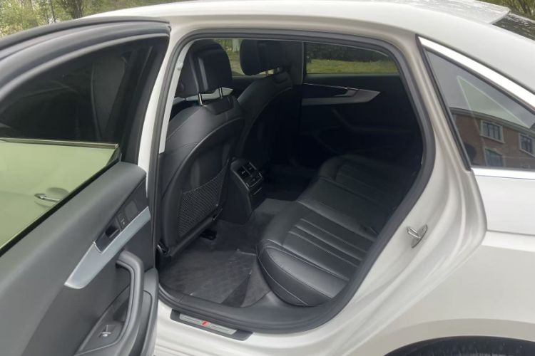 Used Audi A4L 2020 40 TFSI Luxury Dynamic Model
