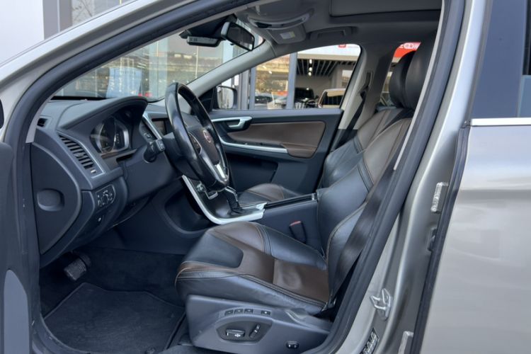 Used Volvo XC60 2016 T5 Smart Version
