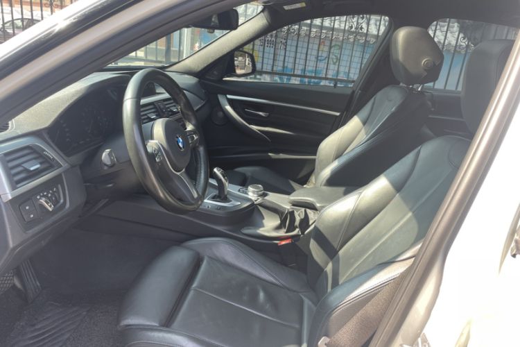 Used BMW 3 Series 2018 320i M Sport Night Edition
