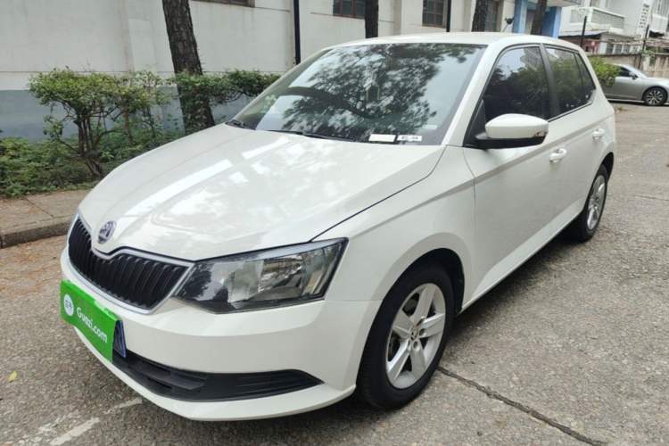 Used Skoda Fabia 2017 1.4L Automatic Car Enjoy Edition
