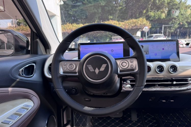 Used Wuling Bingo 2023 333 km Lingxi Connected+ Version
