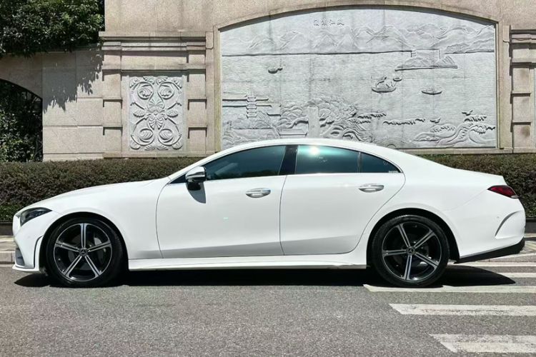 Used Mercedes-Benz CLS 2020 CLS 300 Luxury Model
