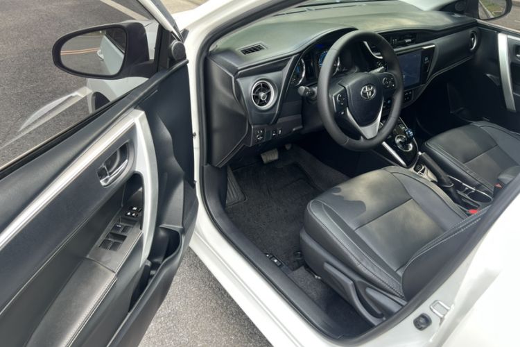 Used Toyota Corolla 2017 Revised Dual-Engine 1.8L E-CVT Elite Edition
