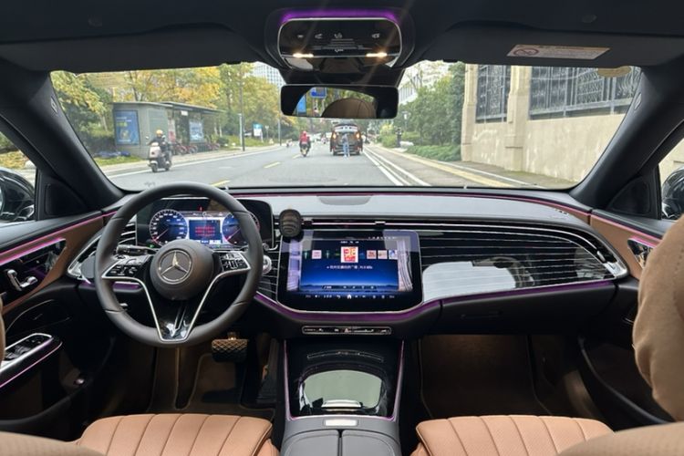 Used Mercedes-Benz E-Class 2025-Year Facelift E 260 L
