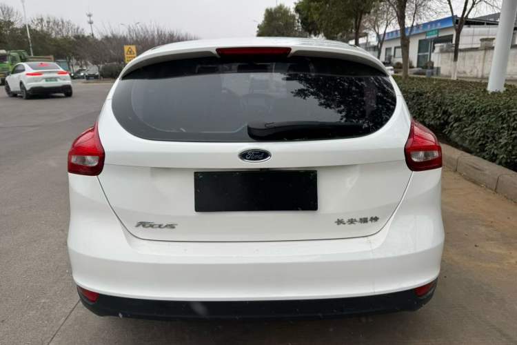 Used Ford Focus 2018 Hatchback Classic 1.6L Automatic Comfort Plus SmartDrive Edition
