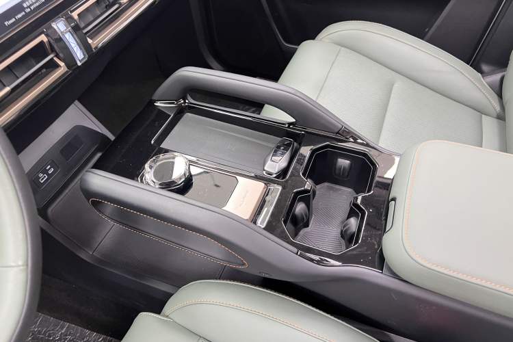 Used  03 2024 472km Four-Wheel Drive Long-Range Version
