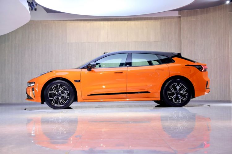 Used Zeekr 001 2025 WE Edition 100 kWh Rear-Wheel Drive
