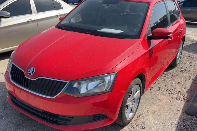 Used Skoda Fabia 2017 1.4L Automatic Car Enjoy Edition
