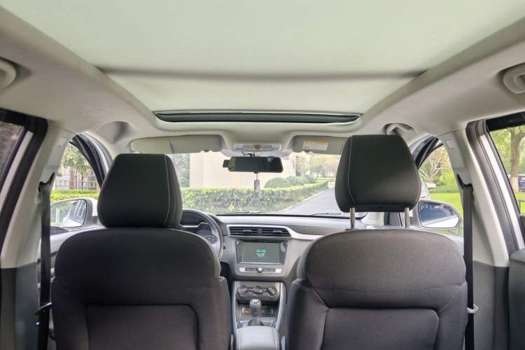 Used MG ZS 2020 Global Bestseller with 1.5L Engine Manual Transmission and a Massive 65-Inch Panoramic Sunroof Version
