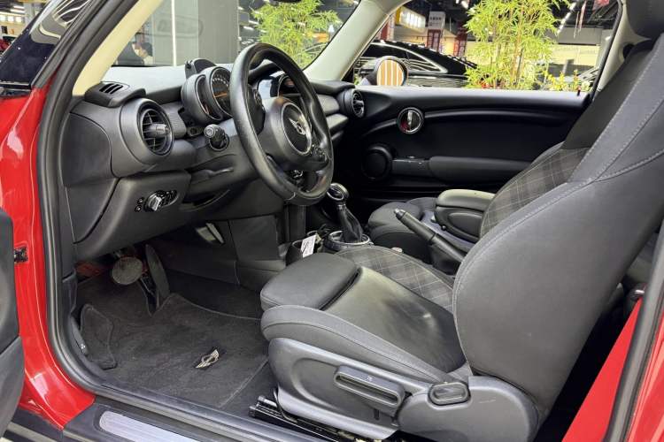 Used  MINI 2016 1.5T COOPER