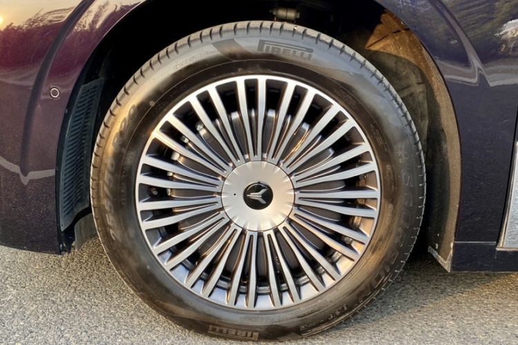 Used VOYAH Dream 2025 PHEV Four-Wheel-Drive Flagship Kunpeng Edition