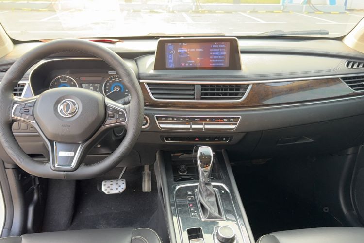 Used Dongfeng Fengon 580 2017 1.5T CVT Smart Style Model