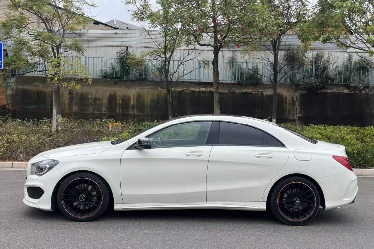 Used Mercedes-Benz CLA 2014 CLA 260 4MATIC
