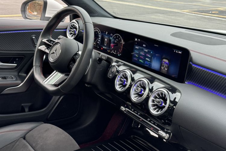 Used Mercedes-Benz A-Class 2023 A 200 L Fashion Model
