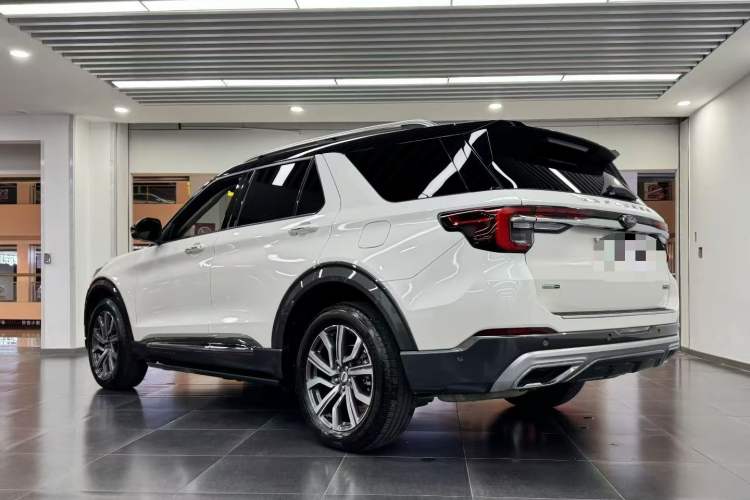 Used Ford Explorer 2023 EcoBoost 285 Four-Wheel Drive Titanium Edition 6 Seats
