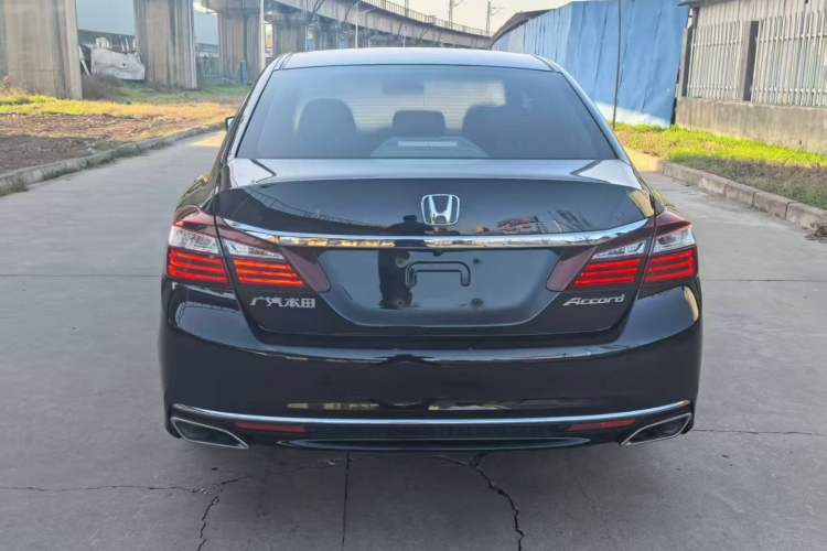 Used Honda Accord 2016 2.0L Elite Edition
