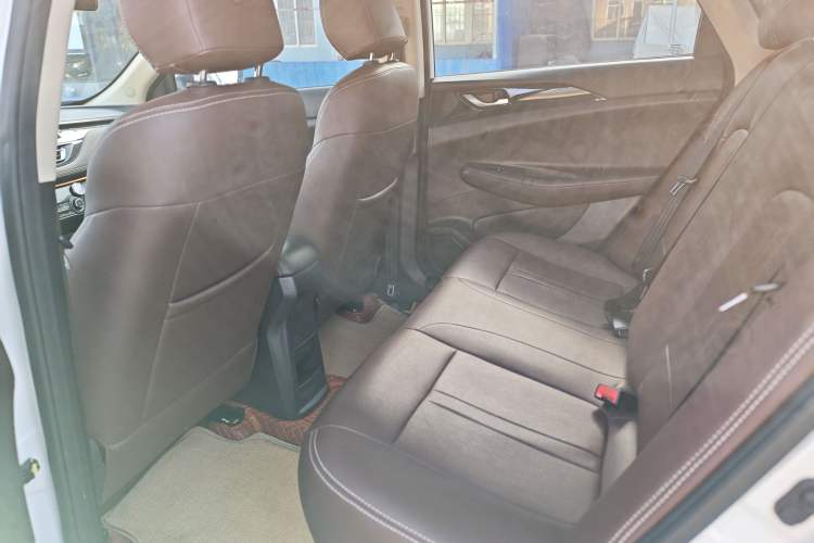 Used Changan Eado DT 2019 1.6L Manual Comfort Model China VI Standard