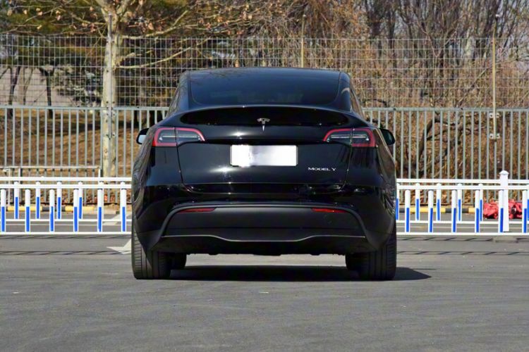 Used Tesla Model Y 2021 Standard Range Rear-Wheel Drive Version