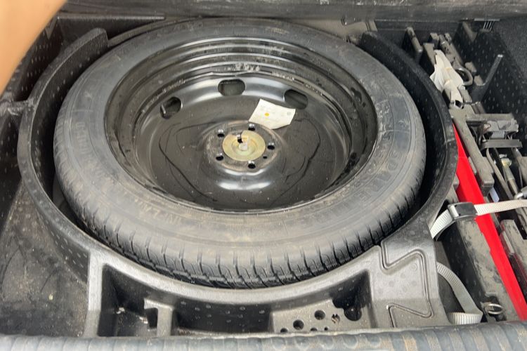 Used Volkswagen Tiguan 2016 280TSI Automatic Two-Wheel Drive Silk Road Comfort Edition
