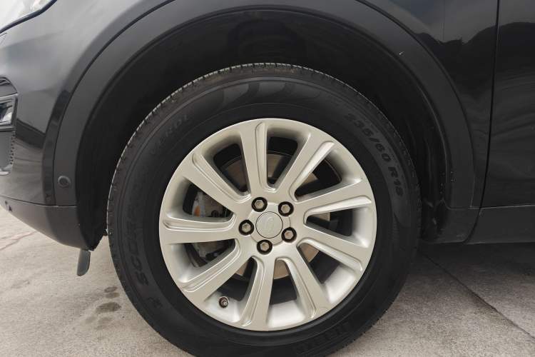 Used Land Rover Discovery Sport 2019 240 PS SE Version China VI Standard