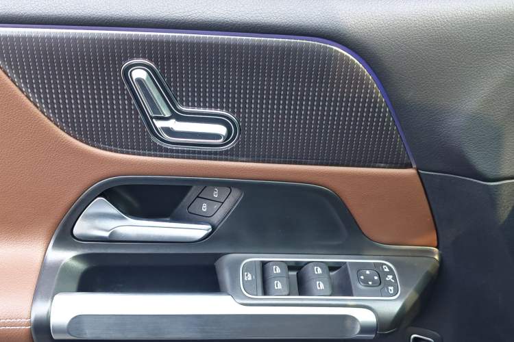 Used Mercedes-Benz GLB 2022 Updated GLB 200 Fashion Edition
