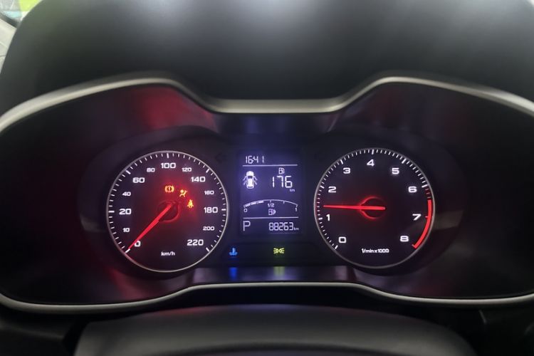 Used MG ZS 2018 1.5L Automatic Luxury Internet Edition China V Standard