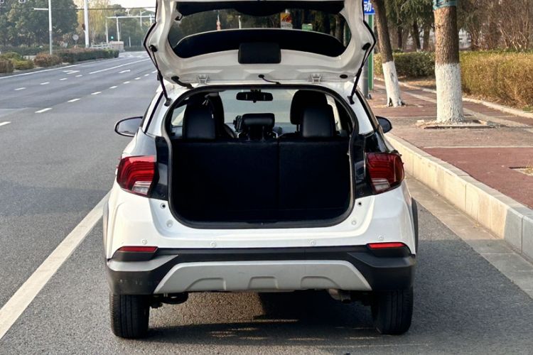 Used Toyota YARiS L 2022 X-Trail 1.5L CVT Luxury PLUS Edition