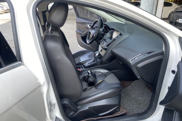 Used Ford Focus 2015 Hatchback EcoBoost 180 Automatic Elite Model
