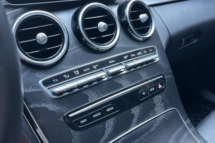 Used Mercedes-Benz C-Class 2019 C 180 L Fashion Edition Sport Version
