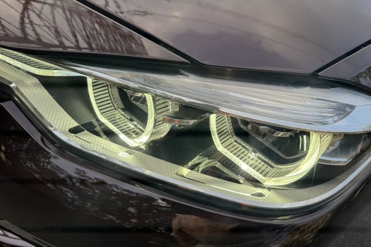 Used BMW 3 Series 2016 320Li Ambition Model
