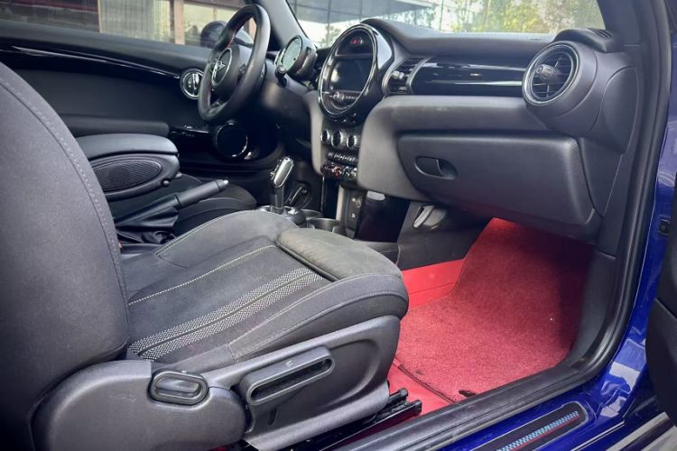 Used  MINI 2018 1.5T COOPER Racing Driver
