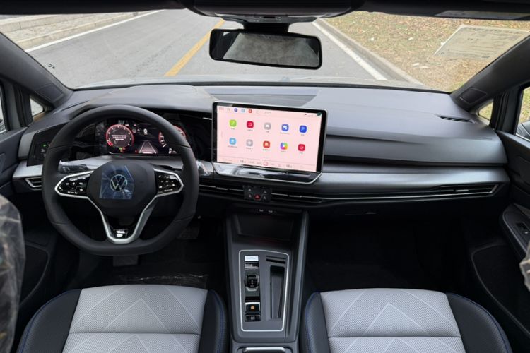 Used Volkswagen Golf 
