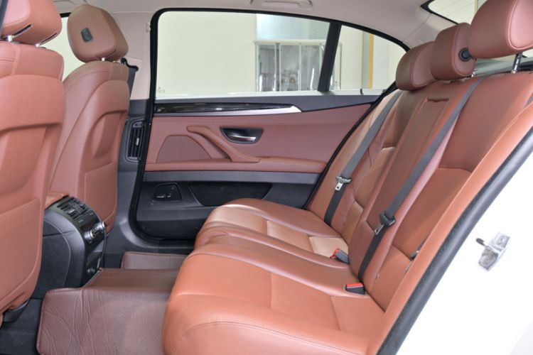 Used BMW 5 Series 2014 528Li Leading Model
