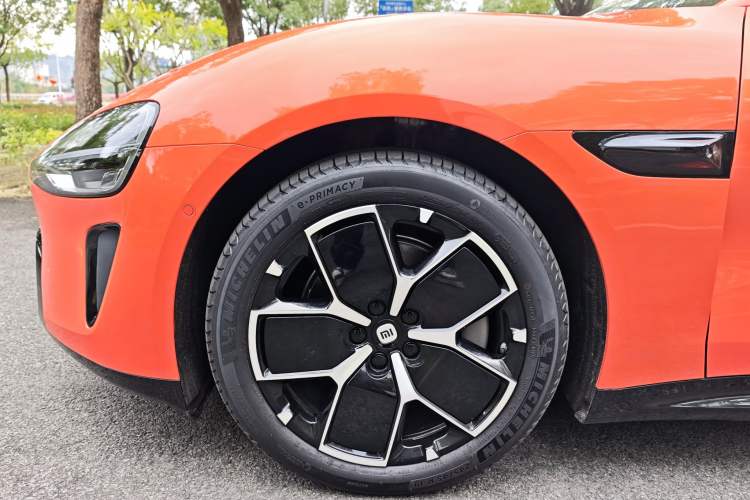 Used  SU7 2024 Rear-Drive Ultra-Long Range Advanced Pro-Level Intelligent Driving Version
