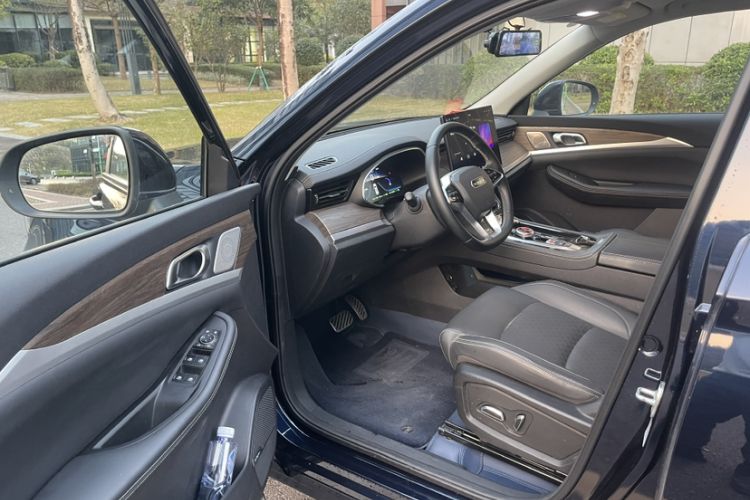 Used Skyworth HT-i 2024 1.5L PHEV 115KM Prestige Edition
