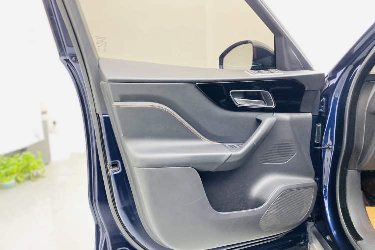 Used Jaguar F-PACE 2018 2.0T Four-Wheel Drive Urban Luxury Edition