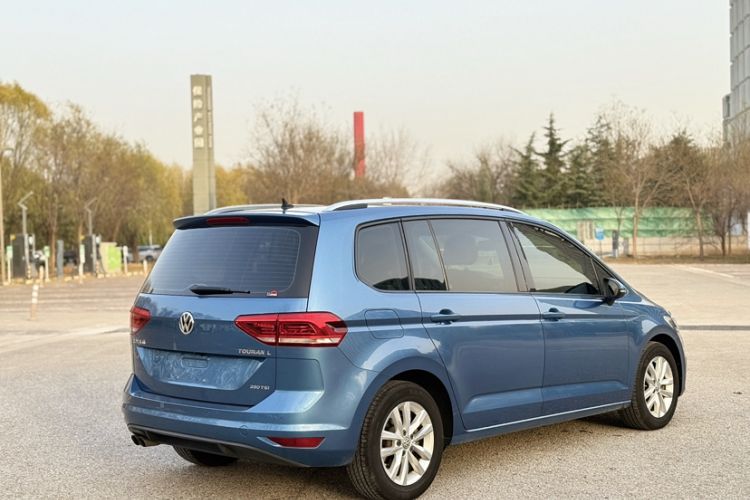 Used Volkswagen Touran 2018 Volkswagen Touran L 280TSI DSG Comfort Edition 7 Seats China V Emission Standard