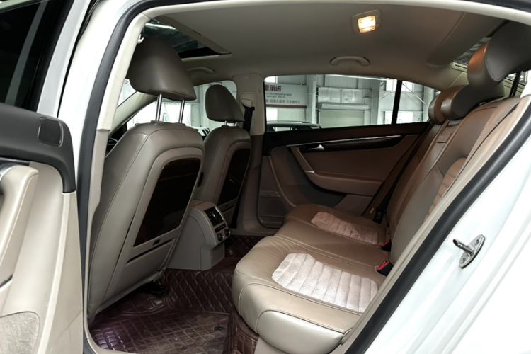 Used Volkswagen Magotan 2015 1.8TSI Prestige Model
