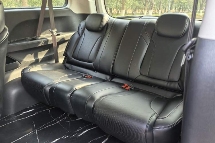 Used SAIC MAXUS G20 2021 PLUS 2.0T Gasoline Automatic Luxury Edition
