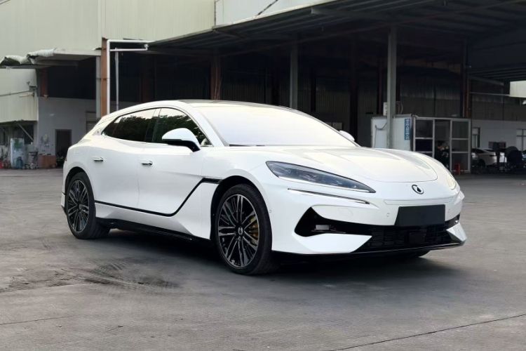 Used Denza Z9GT 2024 1100 Four-Wheel Drive Ultra Version
