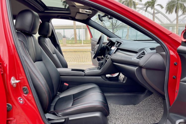 Used Honda Civic 2021 HATCHBACK 220TURBO CVT New Trendsetter