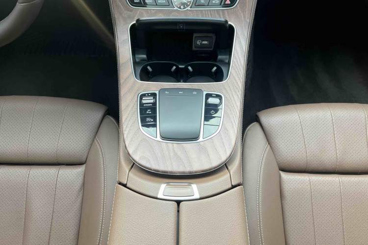 Used Mercedes-Benz E-Class 2019 E 260 L