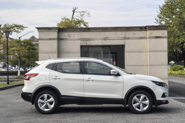 Used Nissan Qashqai 2019 2.0L CVT Smart Enjoyment Version