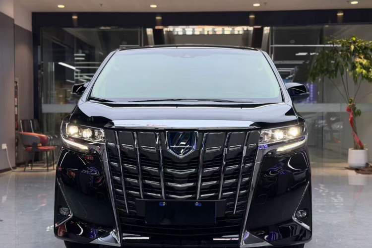 Used Toyota Alphard 2021 Dual-Engine 2.5L Prestige Edition
